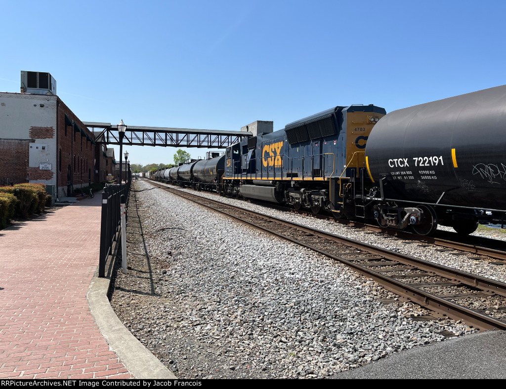 CSX 4703
